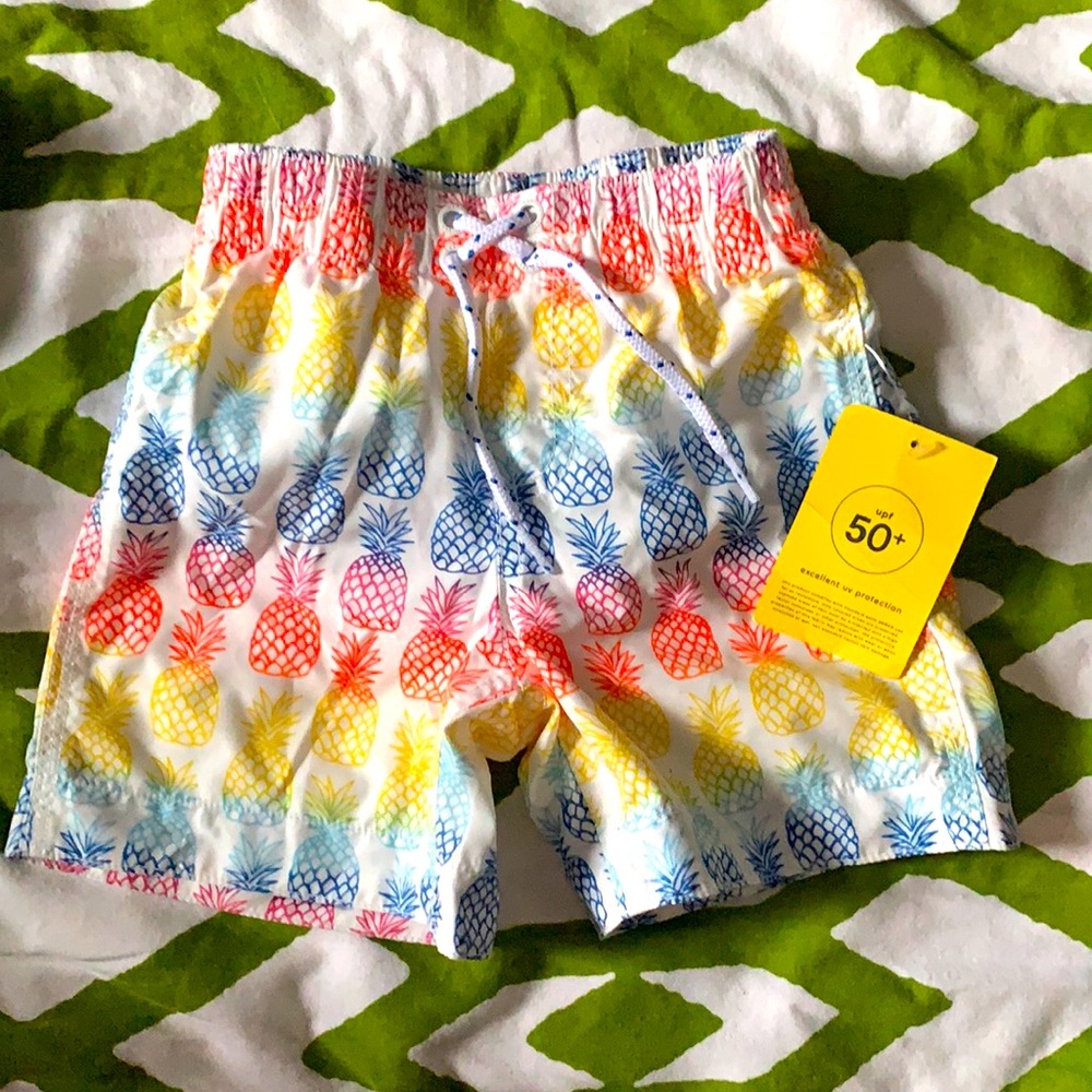 Baby Gap/Gap kid boy swim trunks-2T “50+ uv” (NWT)
